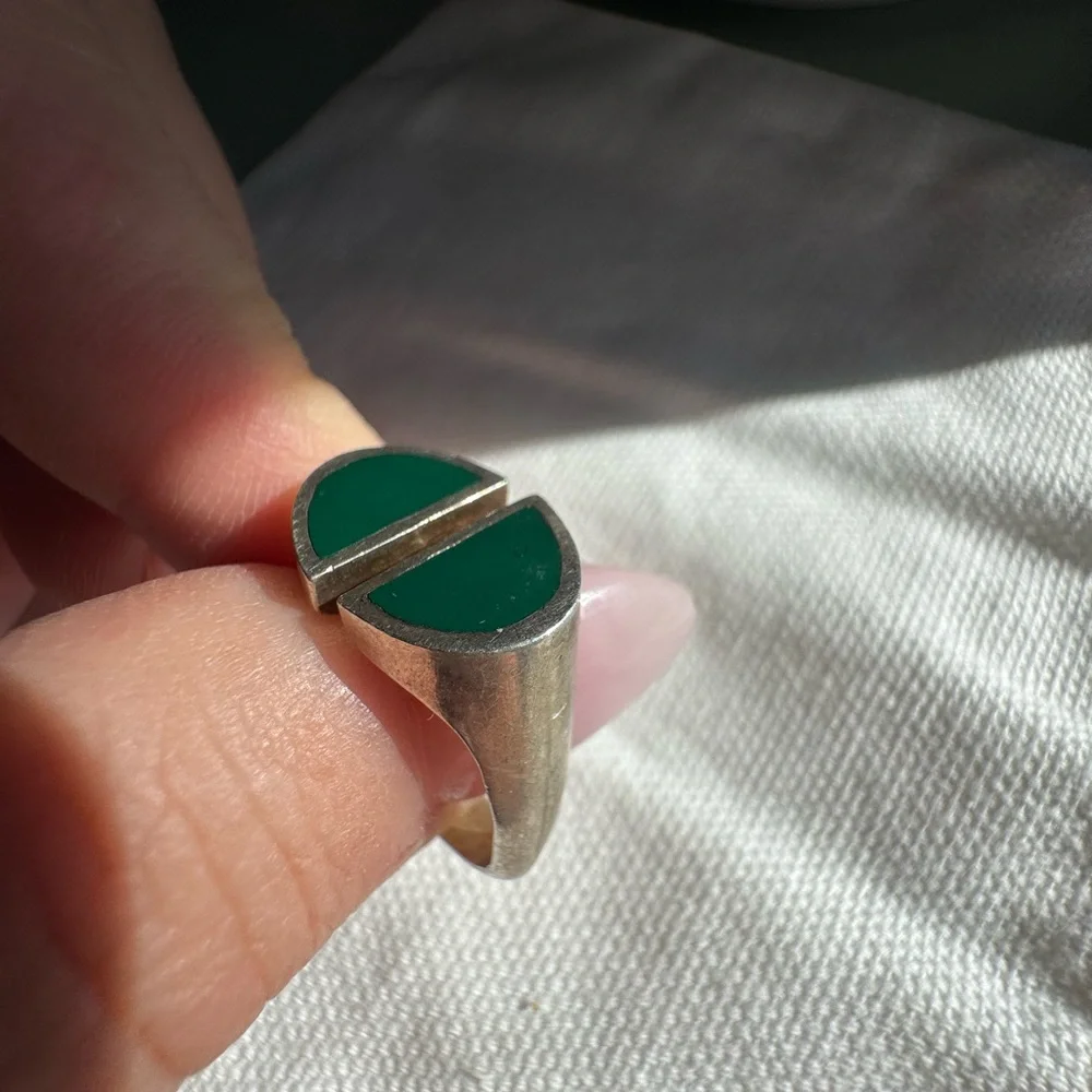 Vintage Sterling Silver and Jade Size ~8.25 Adjustable Ring 5.5g